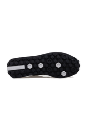 Superbia Sneaker*