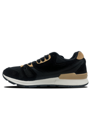 Absolute Sneaker*