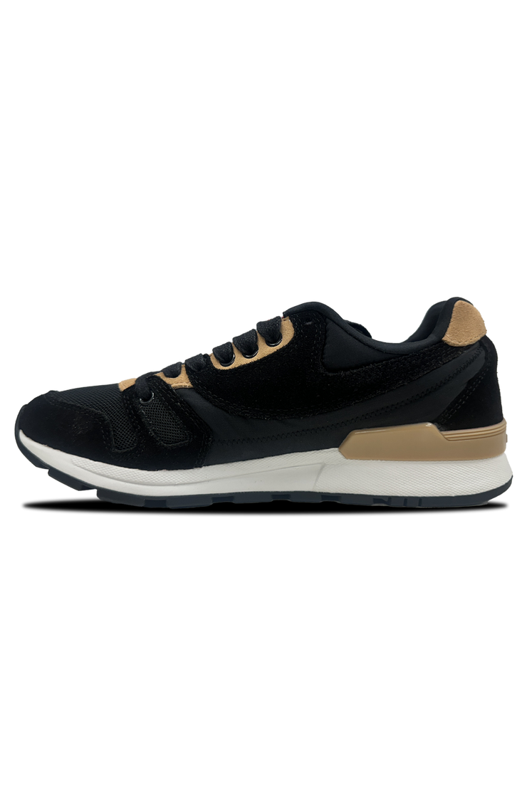 Absolute Sneaker*
